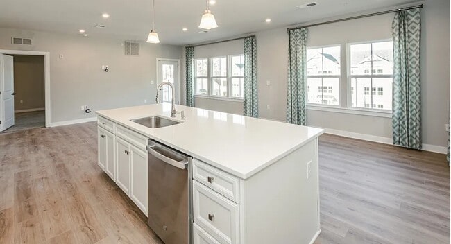 Photo - 6601 Citory Way