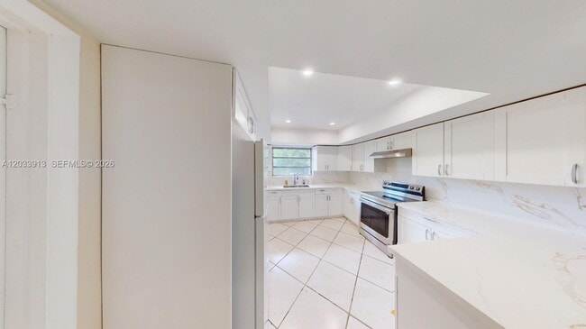 Photo - 7882 Grand Canal Dr Unidad 7882