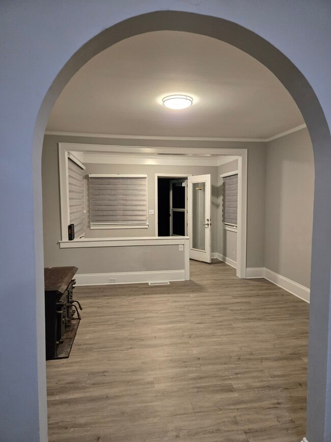 Photo - 6319 Tuckaseegee Rd