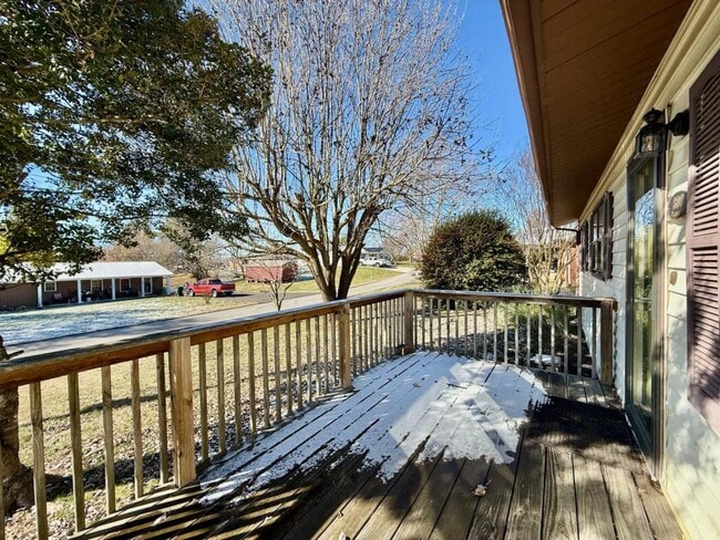 Photo - 800 McAbee Dr