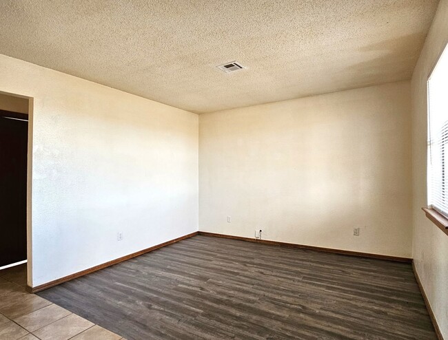 Photo - 1801 Sandrock Rd