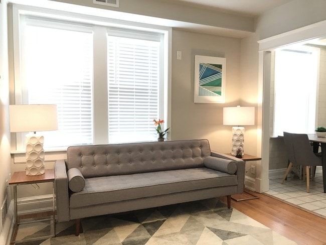 1 bd executive