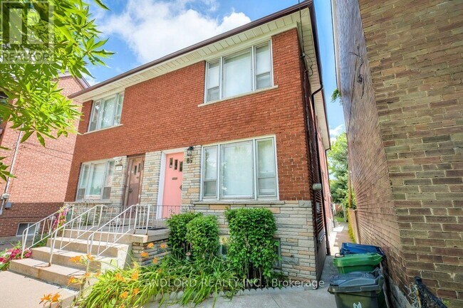 Photo - 85 Greenlaw Ave