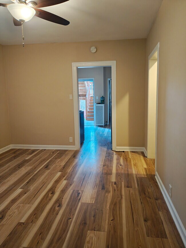 6037 N Mozart St Unit 3