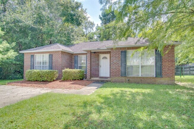 Photo - Northeast Pensacola 2 R, 2BA Home Near UWF with LVP Flooring, Large Sunroom, Spacious Lot & Backy...