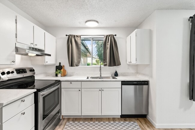 Photo - 6902 Alpine Way - Located in West Valley