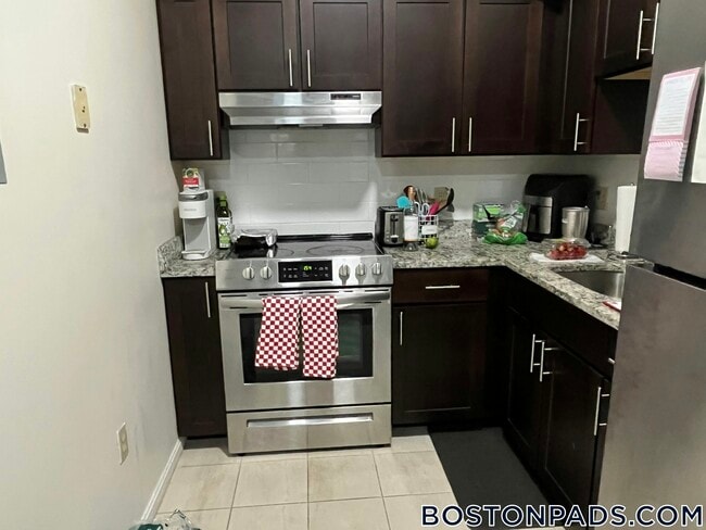 Photo - 81 Essex St Unidad 33