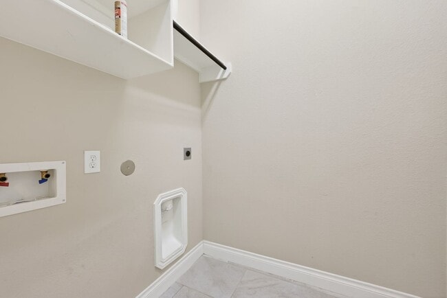 Photo - 18011 Begbie Path