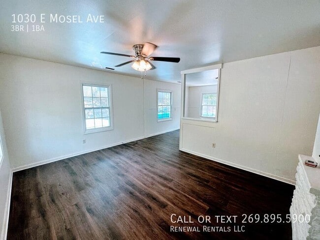 Photo - 1030 E Mosel Ave