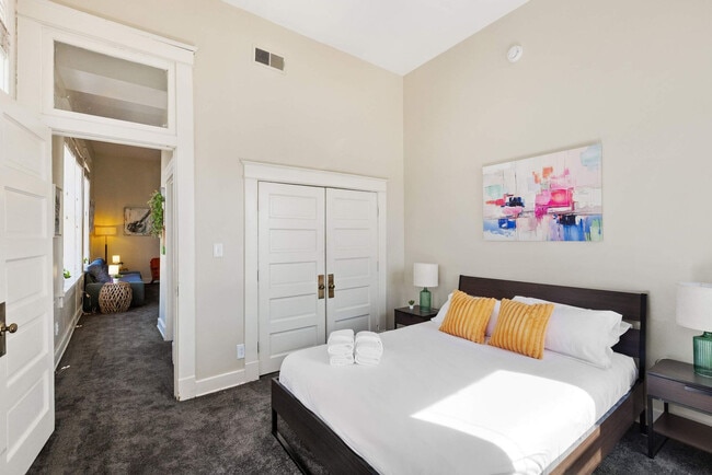 Photo - 263 S Main St Unit SI FL2-ID1608478P