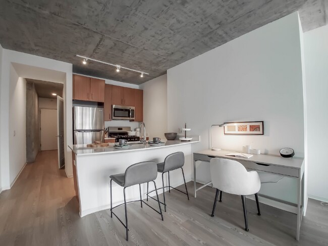 Photo - 1418 S Wabash Ave