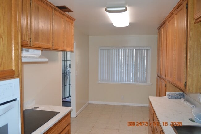 Photo - 768 Julian St