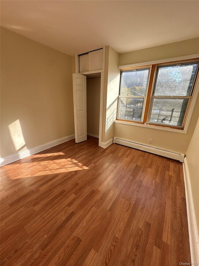 Photo - 1989 Cruger Ave Unit 1