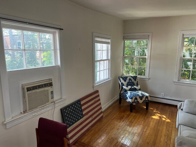 Building Photo - 1514 26th St NW