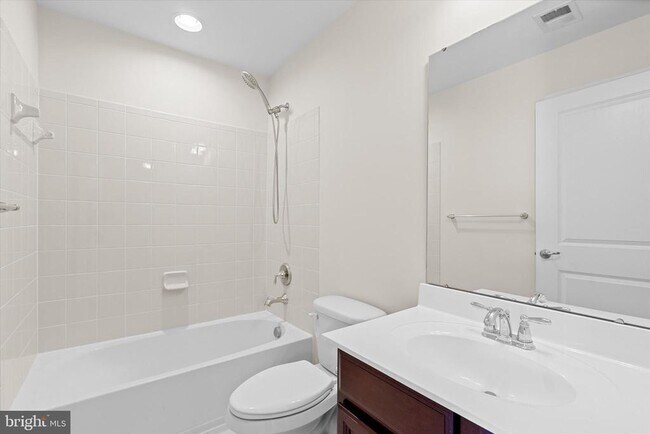 Photo - 4382 Daisy Reid Ave