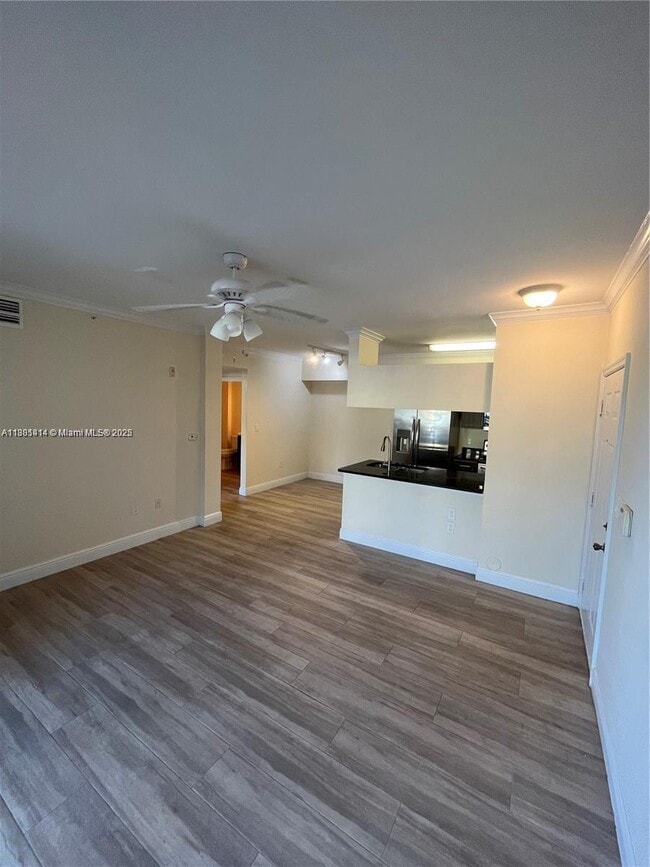Building Photo - 6492 Emerald Dunes Dr Unit 103 Rental