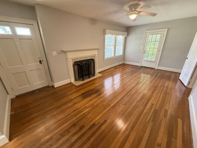 Photo - 211 Dodd St