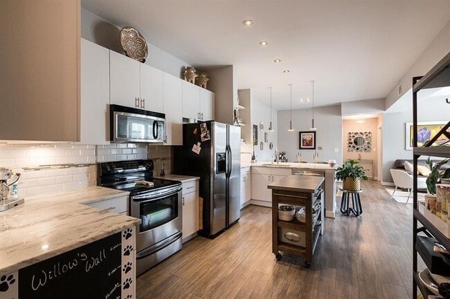 Photo - 5300 Peachtree Rd