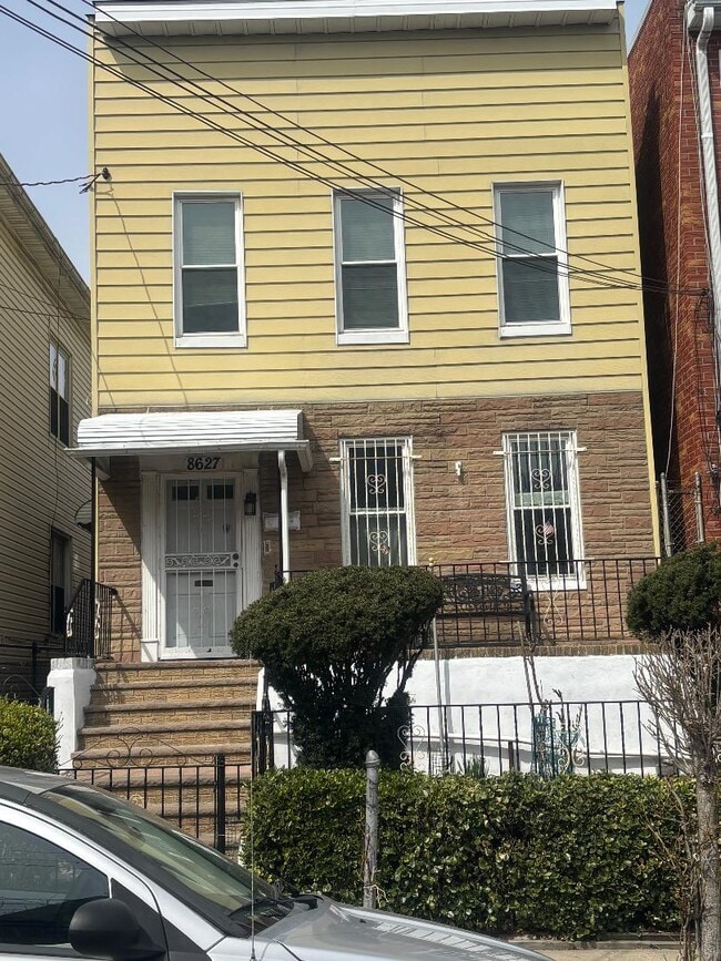 Building Photo - 8627 56th Ave