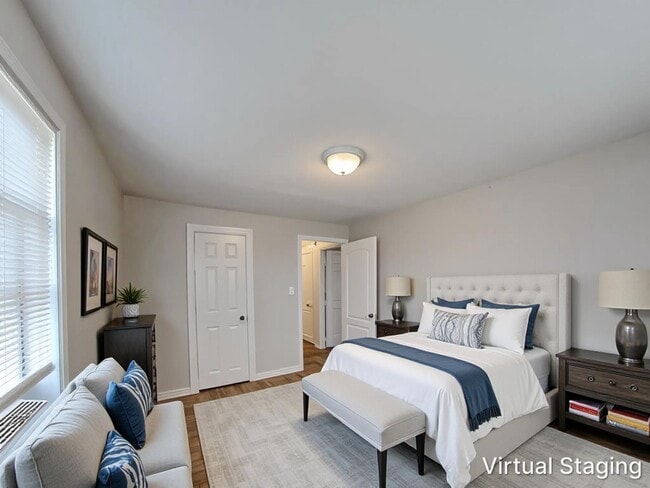 915 Woodrow Rd