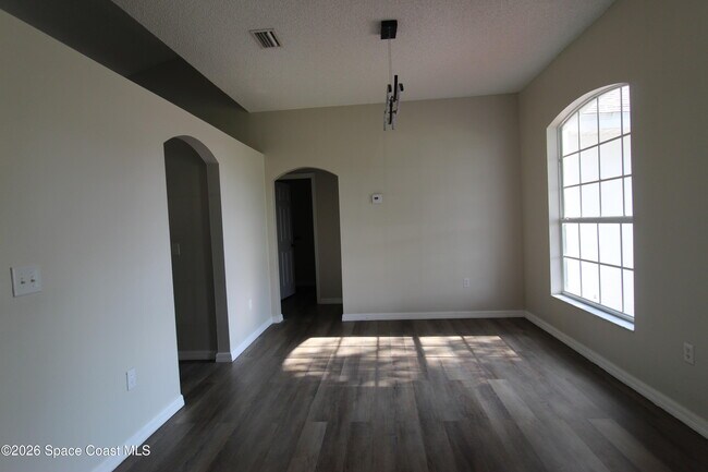 Photo - 959 Pine Walk Ct NE