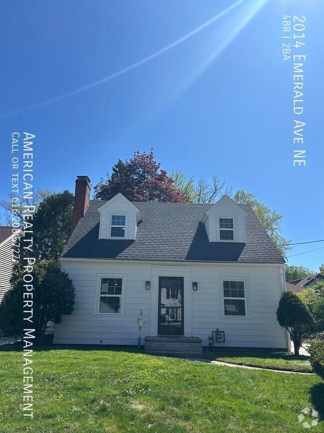 Building Photo - 2014 Emerald Ave NE Rental