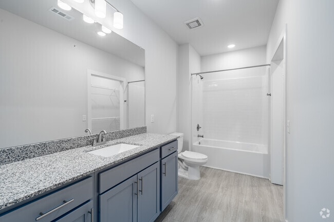 B1 - 2BR, 2BA - 779SF - Primary Bathroom