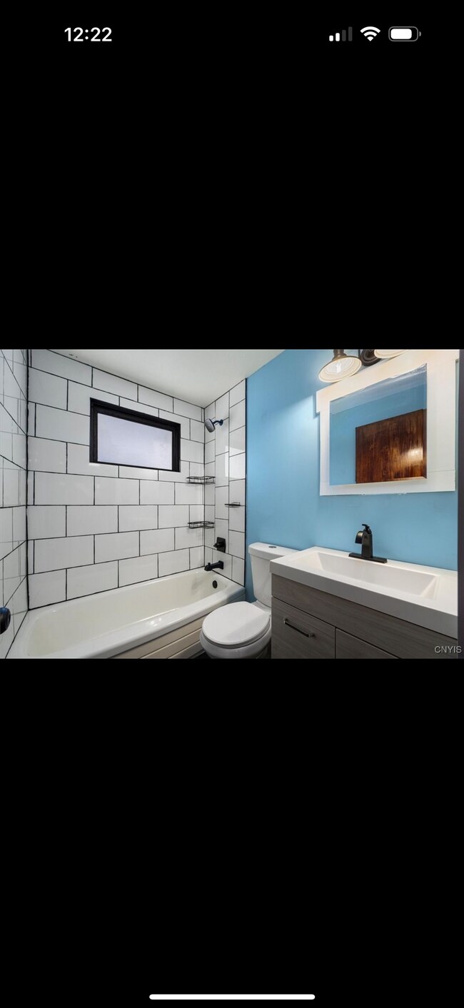 Photo - 301 Viking Pl