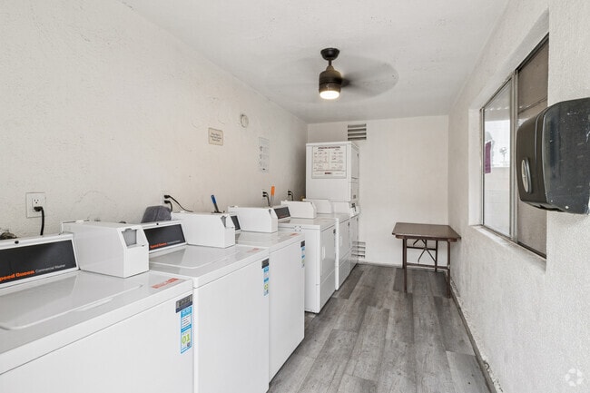 Laundry Center