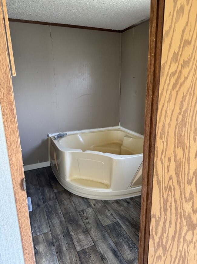 Photo - 229 Reggie Rd