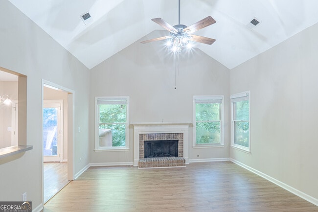 Photo - 2193 Northbrook Ridge NW