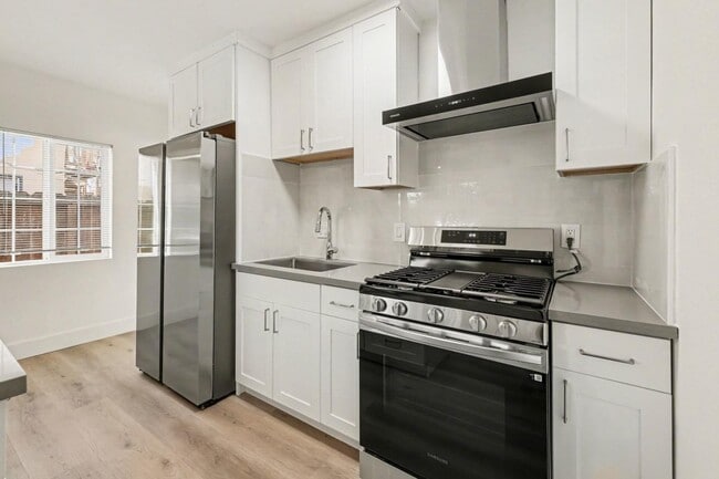 Photo - 2340 Rheem Ave