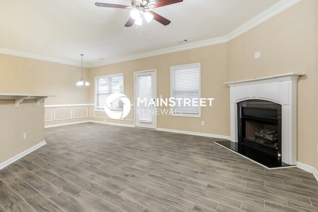 4 Bedroom Pet-Friendly Home in Atlanta, GA with Main Street Renewal