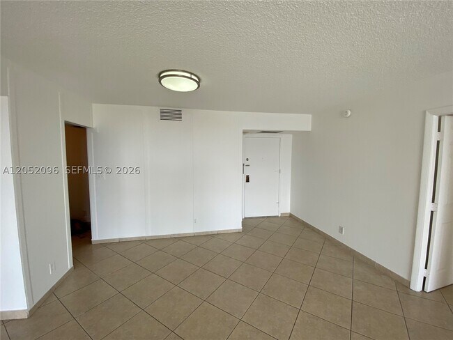 3800 S Ocean Dr Unidad 611