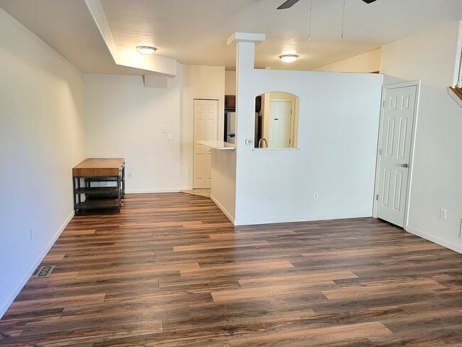 Photo - MOVE IN SPECAIL 1/2 OFF FIRST FULL MONTHS ...