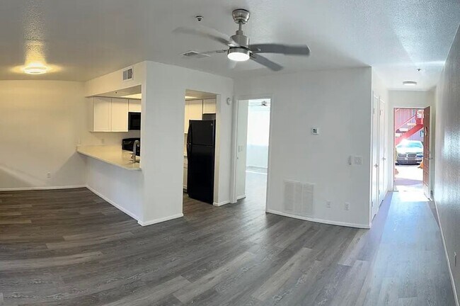 250 Sunset Dr
