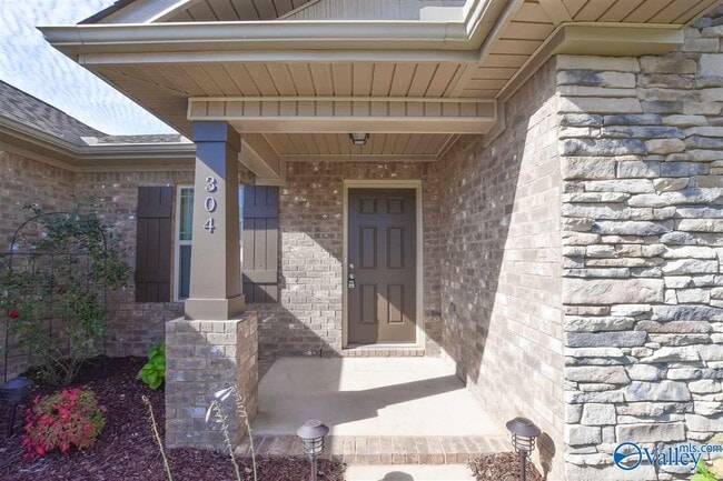 Photo - 304 Fenrose Dr