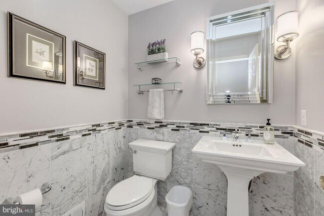 Photo - 5106 Yuma St NW