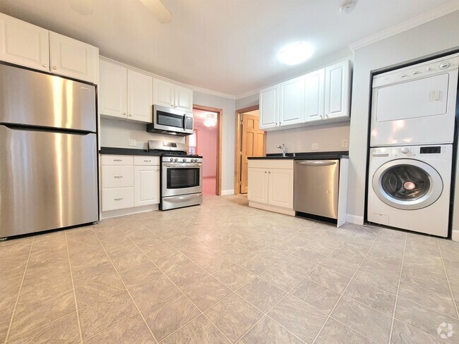 Building Photo - 22 Gladstone St Unit 1 Rental
