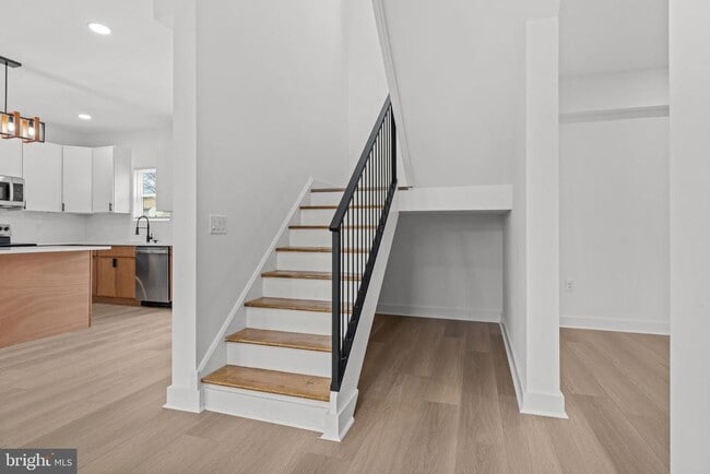 Photo - 12 Stonybrook Dr