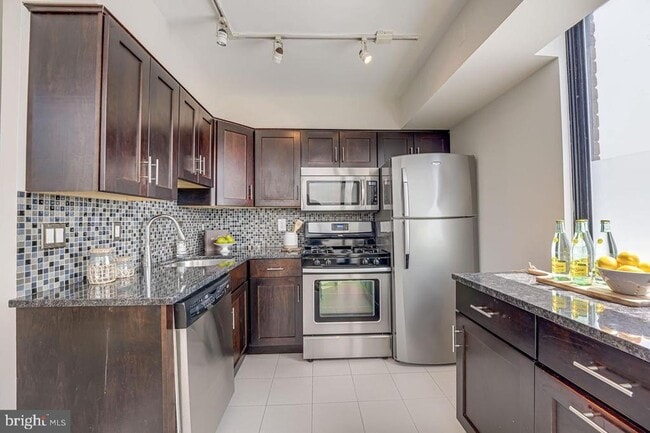 Photo - 1245 13th St NW Unit 1016