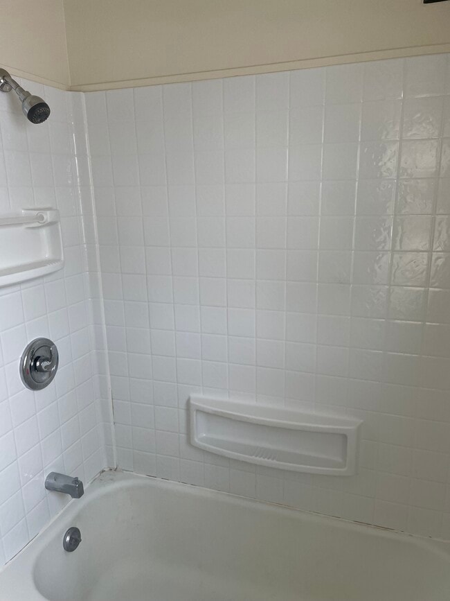 Photo - 233 S 74th St