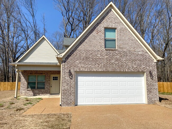 4 bedroom home in Atoka built in 2022 - 4 bedroom home in Atoka built in 2022