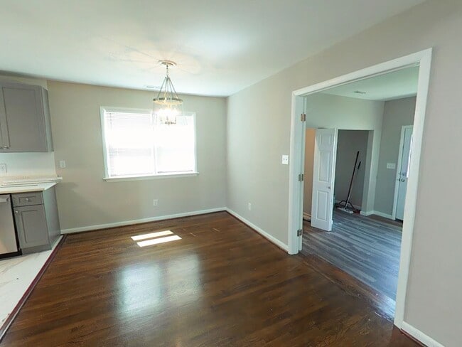 103 Bowen Dr