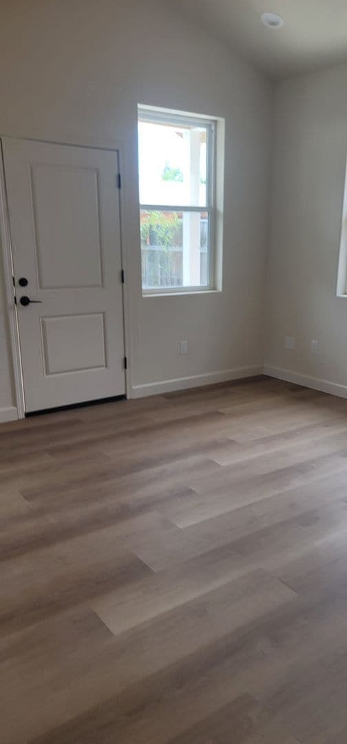 Photo - Price Reduction~Nice New House for Rent!