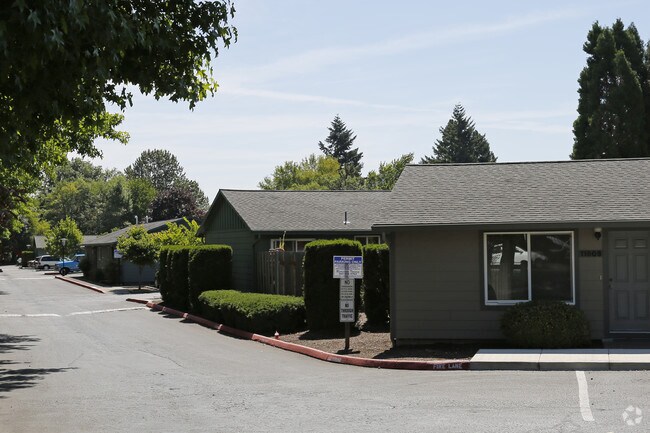 Photo - Seneca Terrace