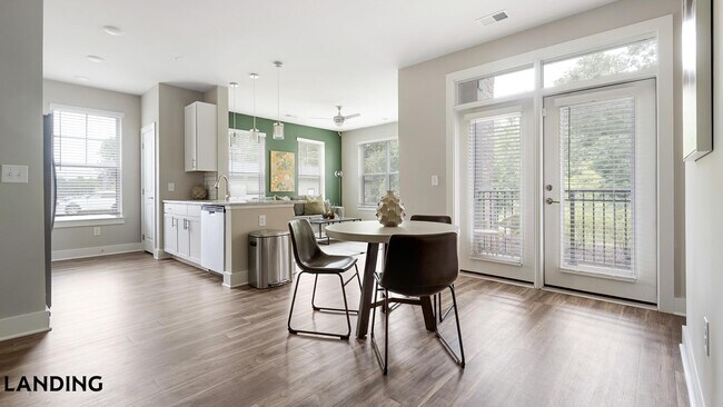 Photo - 5020 James Bradley Lee Wy Unidad 7010-101