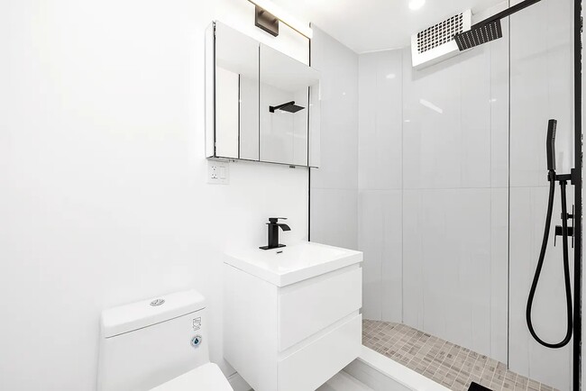 Photo - 107 First Avenue Unidad 2