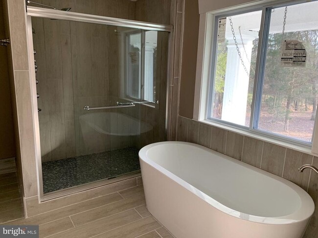 Photo - 204 Donmore Dr