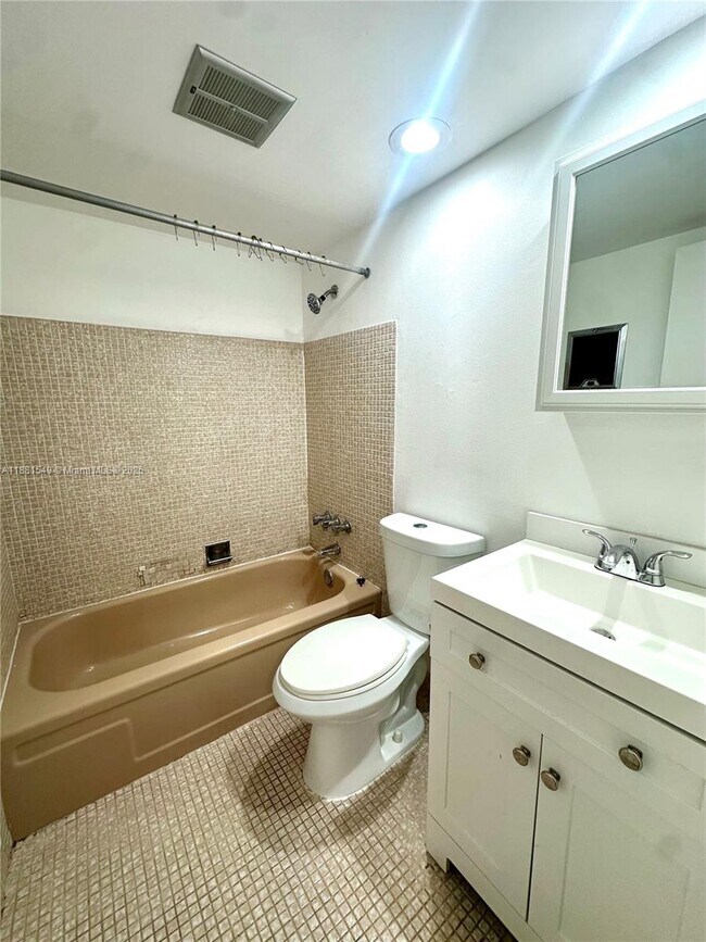 Photo - 250 Layne Blvd Unit 216
